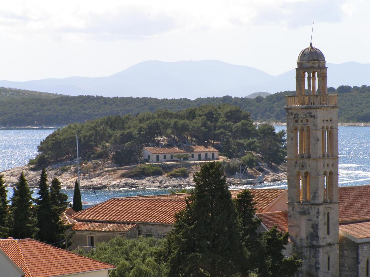 Apartment Elena 40 M2 With Beautiful Wide Sea Views 3 Stars Hvar Town Exterior photo
